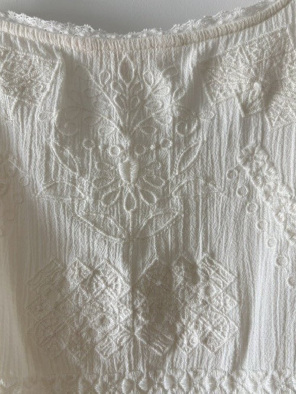 Lucky Brand Cream-Colored Cotton Lace Top with Cap Sleeves - Picture 4 of 8